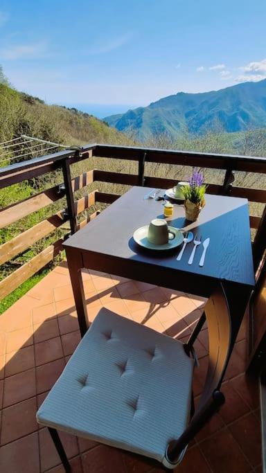 Bee Freeride Bikers House Appartement Magliolo Buitenkant foto